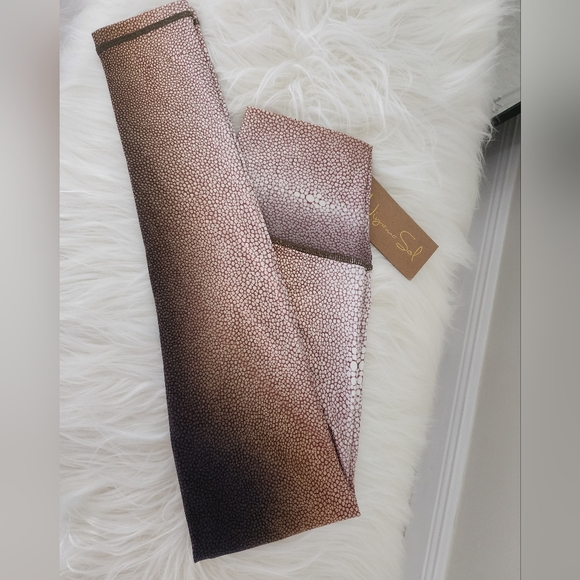 🐡🐚🪸Niyama Sol SHAGREEN Chartreuse Limited Edition Unrelesed Leggings XS BNWT - Picture 2 of 7